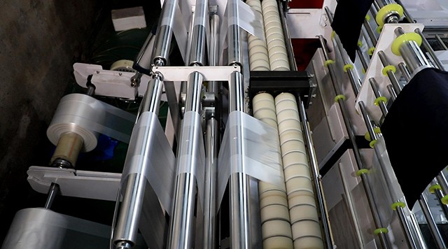 The functions of plastic bags manufacturing machine